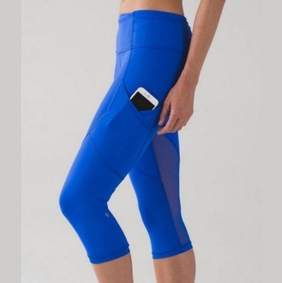 Lululemon Blue Outrun Ruched Mesh Pocket Luxtreme Cropped Tight Leggings - Picture 3 of 11